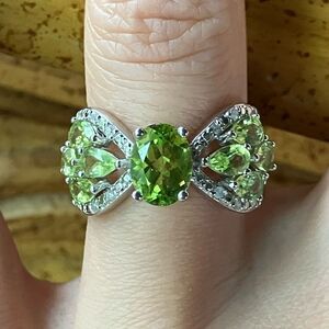 Natural Peridot White Diamond Sterling Silver Ring Size 6